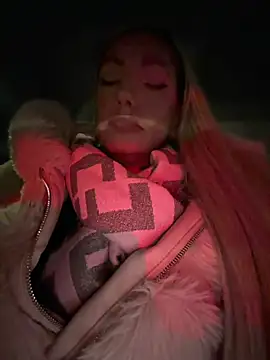 adya-aly's cam snapshot