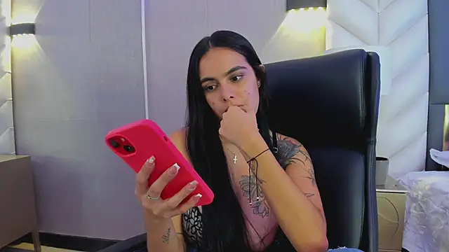 ChloeHarper_ live sex cam