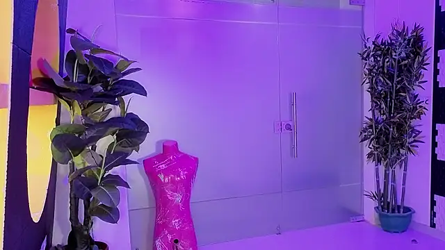 LiLLiAnderson's cam snapshot