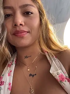 amanda-medrano1's cam snapshot