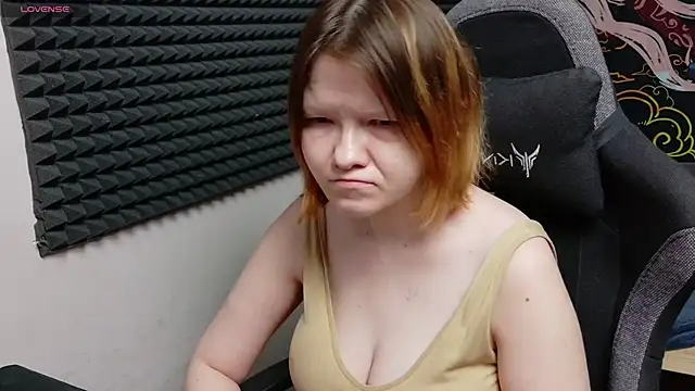 Nora_lovvvv's cam snapshot