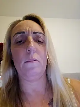 theblondecocklover's cam snapshot