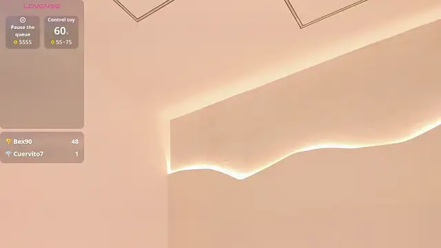 LeylaWoods's cam snapshot