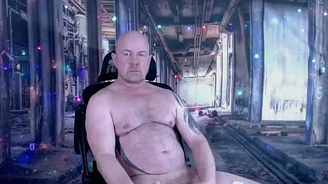 ManlyPrisonGuy live sex cam