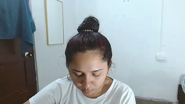 Thalian's cam snapshot