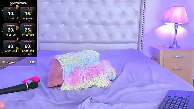 emily_jk's cam snapshot