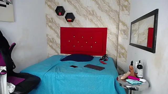 issa__love's cam snapshot