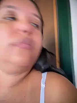 Bigostosa's cam snapshot