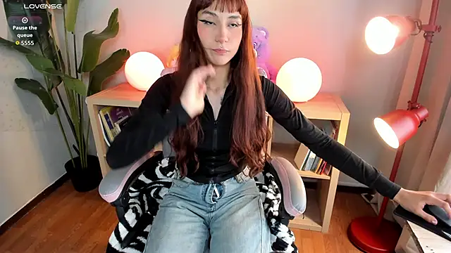 Meganpeach_'s cam snapshot