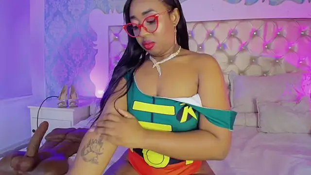 CaseyMoon's cam snapshot