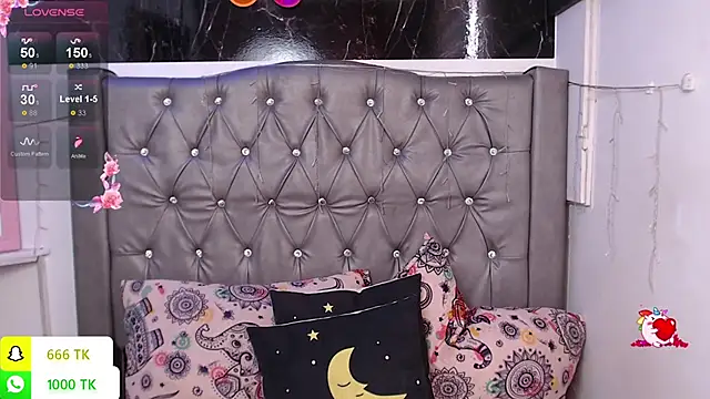 LAILAGUMMY's cam snapshot