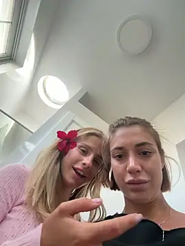 SophieVJ's cam snapshot