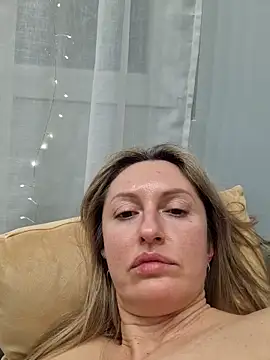 Miss____Mia_ live sex cam