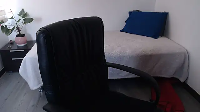 MILF__LATINA44's cam snapshot