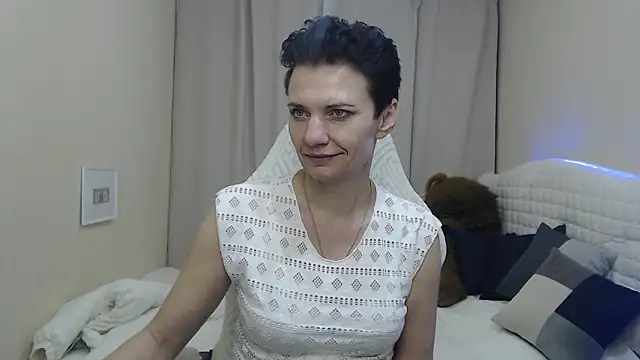 AvaSaturnian's cam snapshot