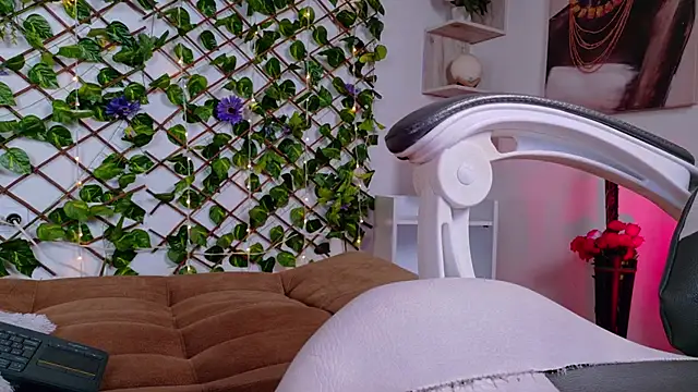 alice_rous21's cam snapshot