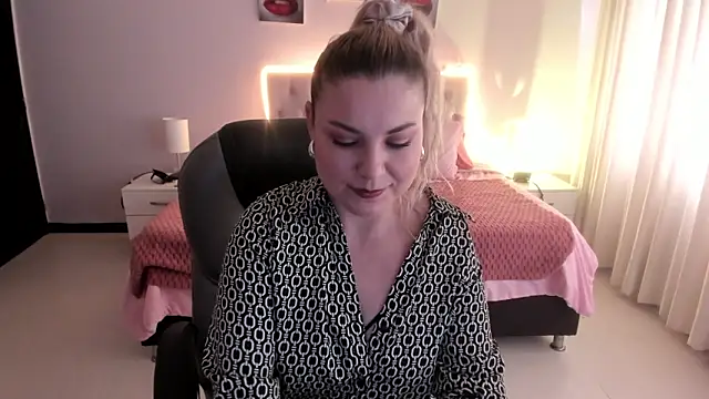 Violeta_Hotter's cam snapshot