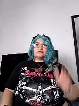 LauraHorny69's cam snapshot