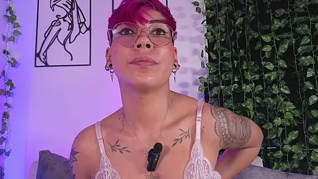 MiaMorgan_'s cam snapshot