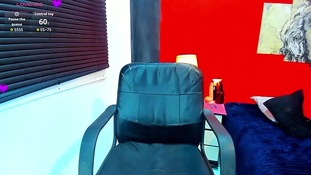 Cora_222's cam snapshot