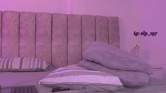 sara_lopee1's cam snapshot