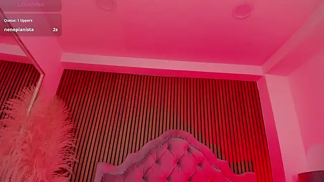 Violett_hott_'s cam snapshot