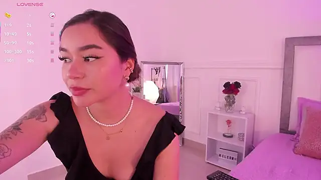 Leilafisherr's cam snapshot