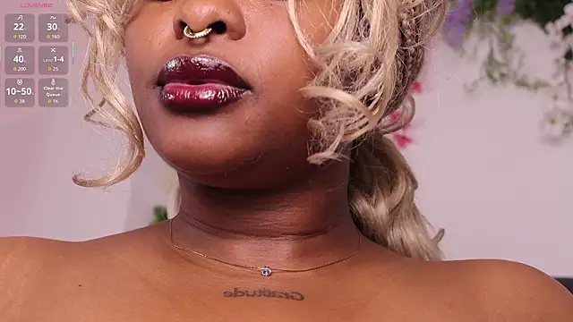 justnala_'s cam snapshot