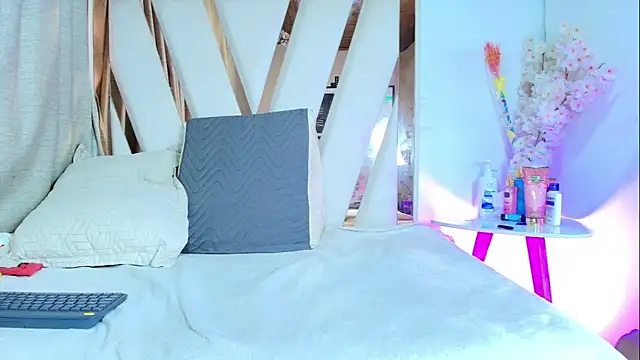 Rachele_x's cam snapshot