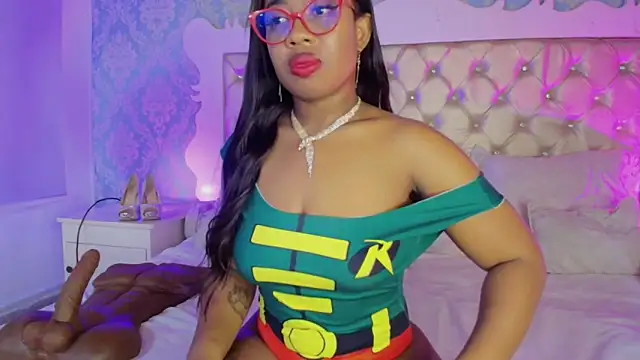 CaseyMoon's cam snapshot