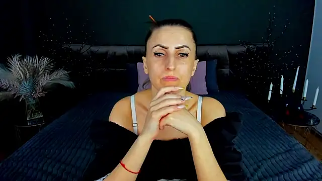 Rebecca_Diamond's cam snapshot