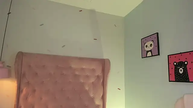 Vanelope_evanss's cam snapshot