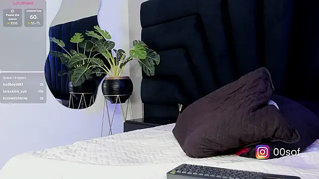 Foxy_katt's cam snapshot