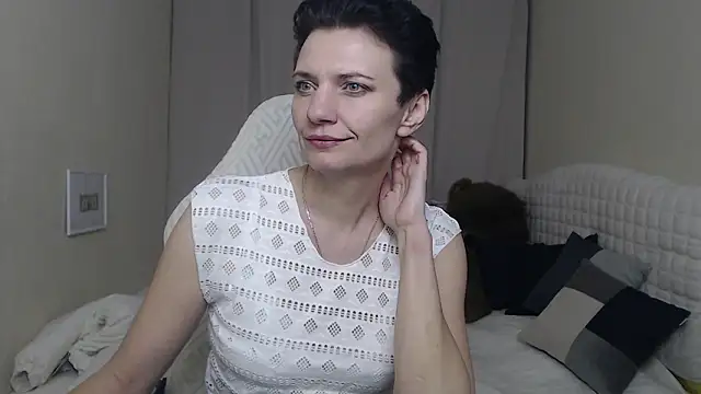 AvaSaturnian's cam snapshot