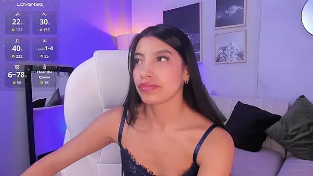 Tiffany_Low's cam snapshot