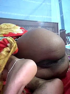 124pakhi's cam snapshot