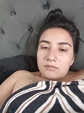 Hellen_Alex live sex cam