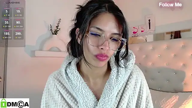 zoe_sexy_latin_19's cam snapshot