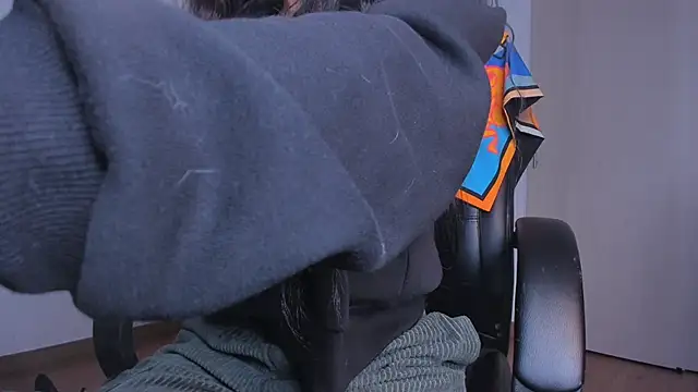 Lisegg_ live sex cam