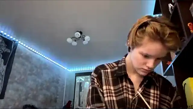 CutieGoga's cam snapshot