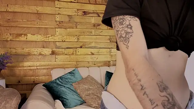 doll_katt's cam snapshot