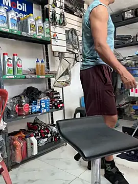 Paul22cm- live sex cam