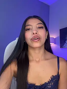 Tiffany_Low's cam snapshot