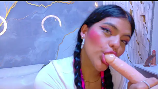 NIKIBUNNY's cam snapshot