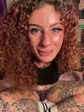 BlazyKitsune-'s cam snapshot