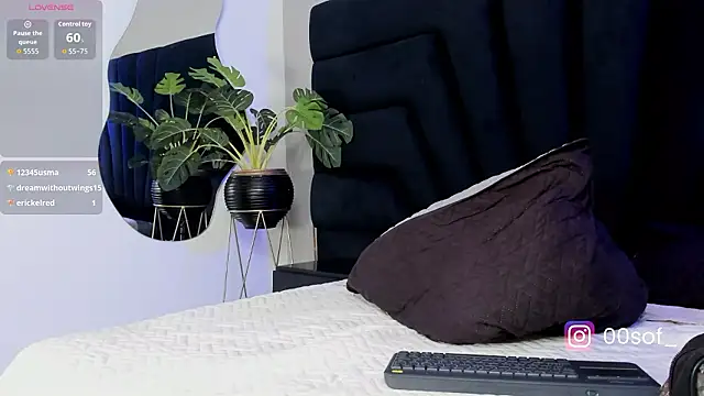 Foxy_katt's cam snapshot