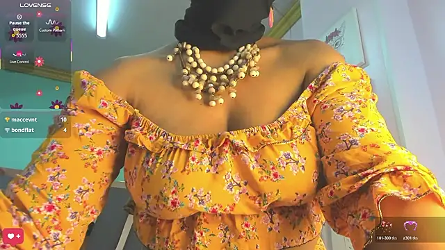 Iniya_Parul's cam snapshot