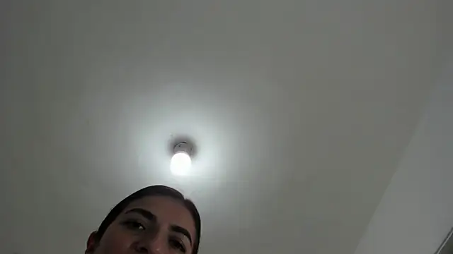 dakota_roussee's cam snapshot