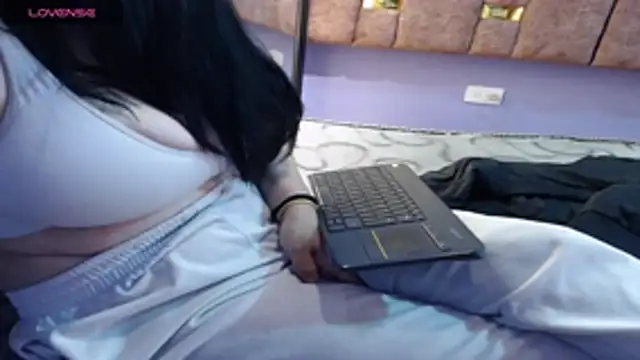 valery_cute_18's cam snapshot