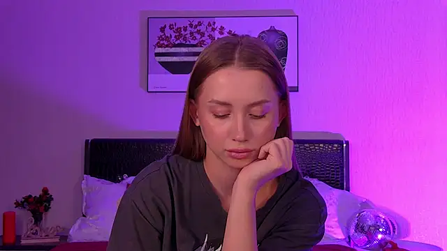 OliviaBrian's cam snapshot